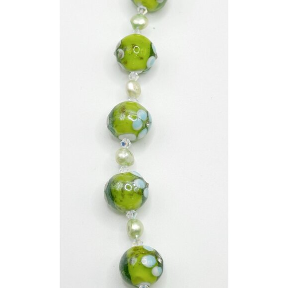 Green Lampwork Glass Beaded Necklace With Dyed Freshwater Pearls - Picture 3 of 5